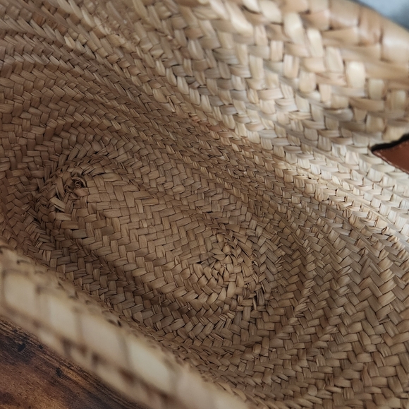 Loewe Basket bag in palm leaf and calfskin - Medium - Picture 8 of 9